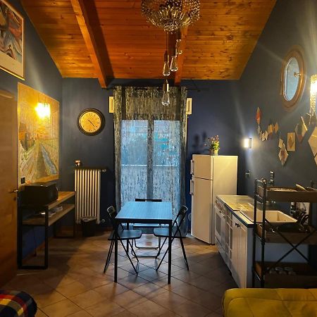 Yellow House Apartment Turin Exterior photo